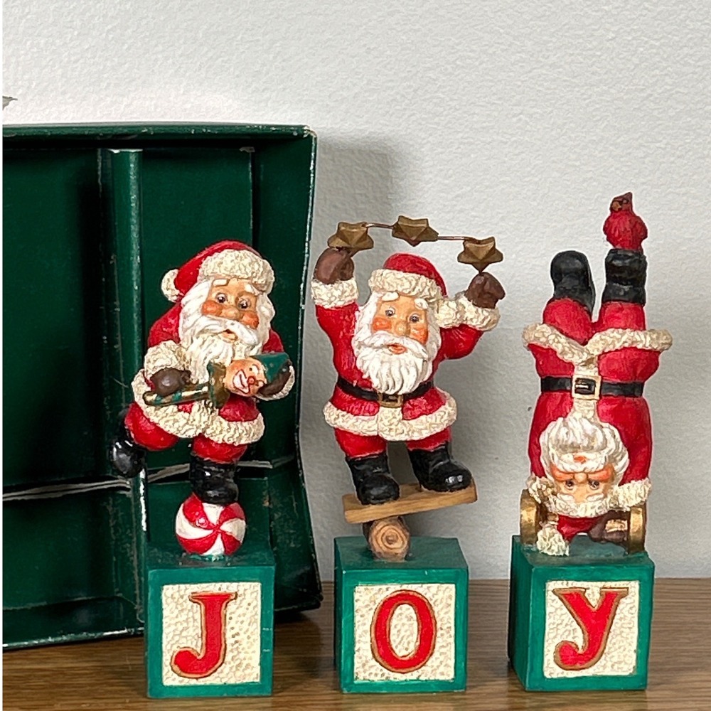 Kurt S Adler Santas World JOY Block Figurines J6469 Christmas Mantel Decor 3 Pcs